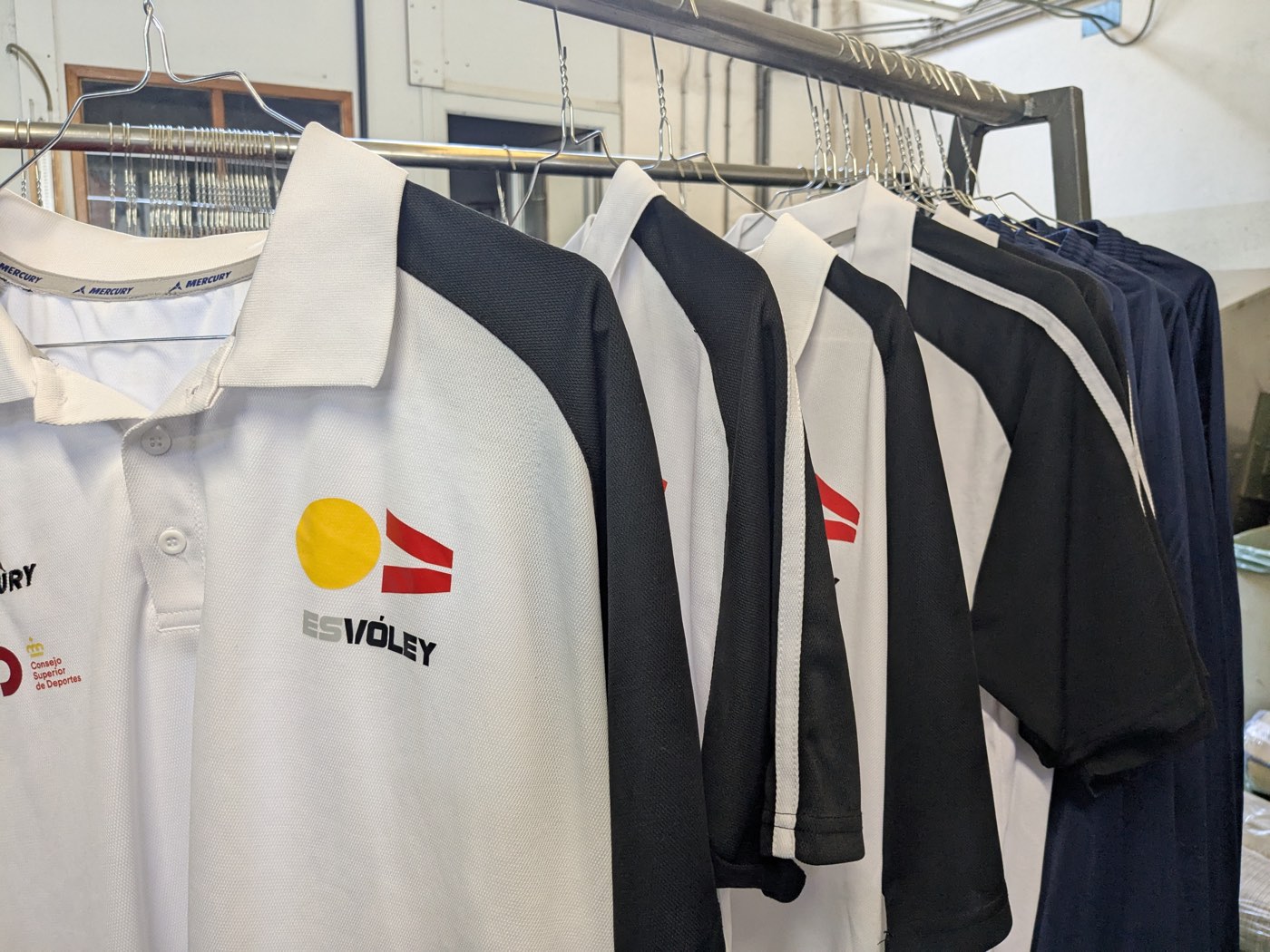 Equipación de la Selección Española de Voleibol tratada por Renopiel21